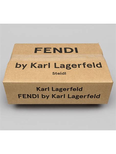 Karl Lagerfeld: Fendi 50 years Paperback – 19 Oct. 2015